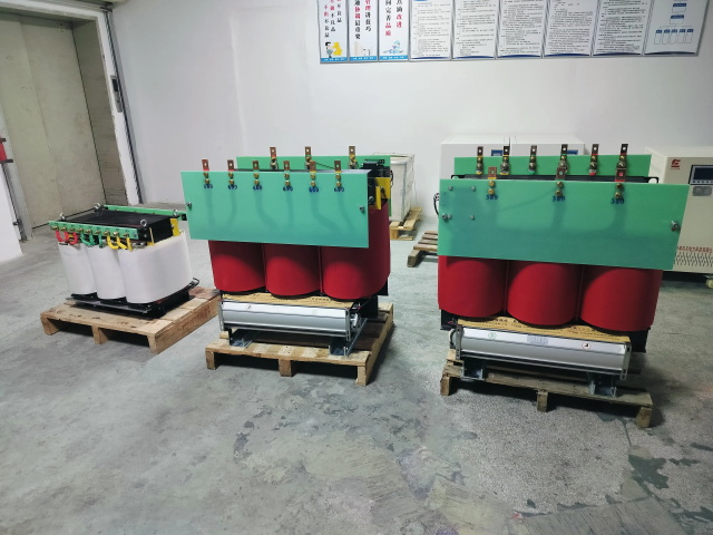 台前KS11-1000KVA矿用变压器